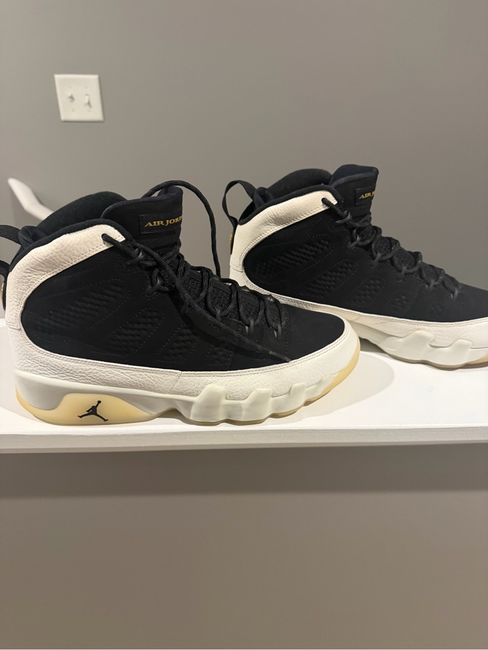 Nike Air Jordan 9 Retro "City of Flight" Black White Gold Men's 10 - Picture 2 of 6